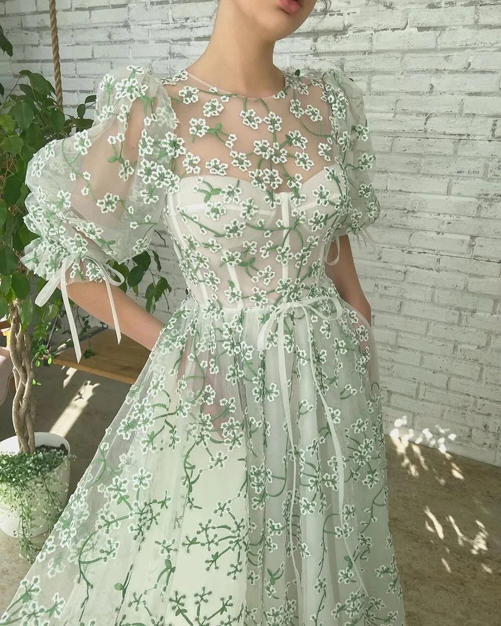 Lace Appliques Embroidery Floral Prom Dresses Tea-Length A-Line Formal Party Dress Evening Gown With Pockets