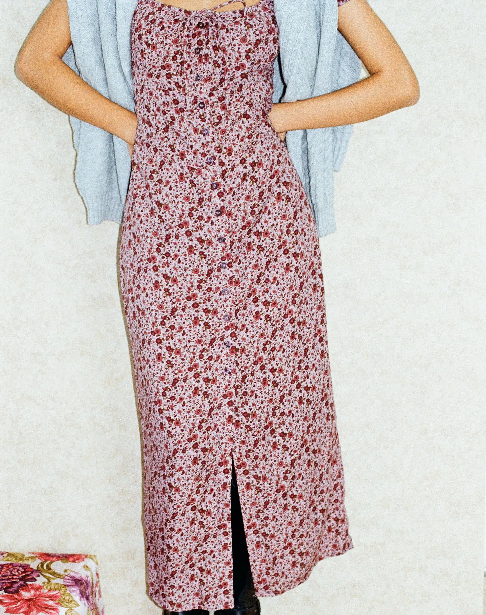 Larson Midi Dress in 90’s Floral Burgundy