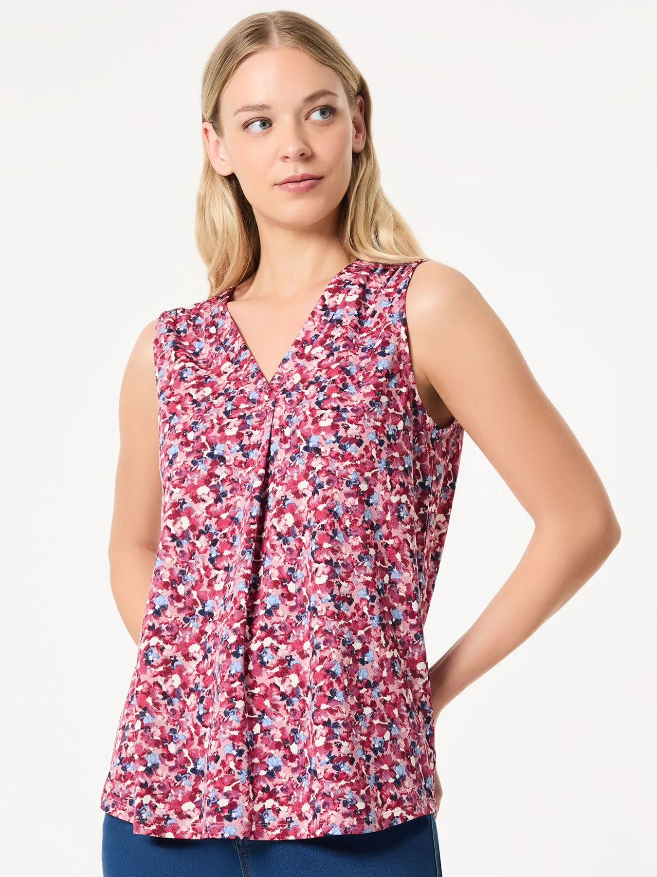 Plus Printed Sleeveless V-Neck Top, Moss Crepe